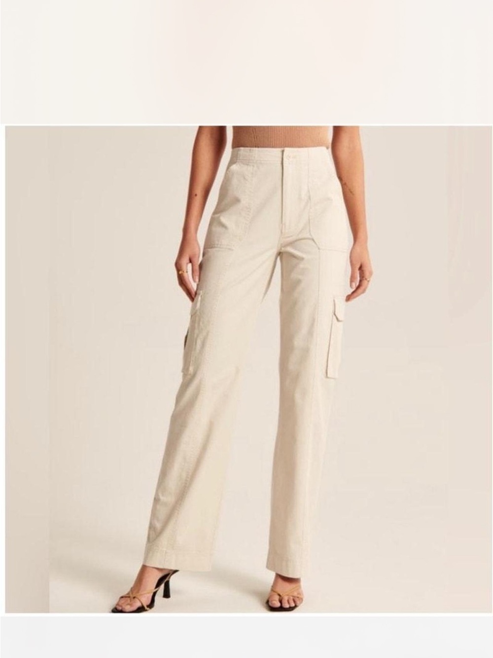 Abercrombie & Fitch Cream Cargo Pants - 26R